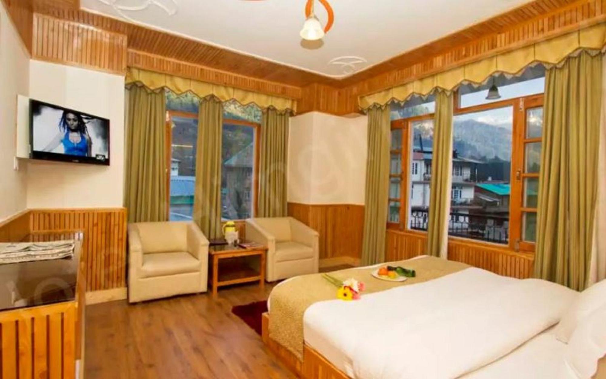Hotel Himgiri - Manali (Himachal Pradesh) — Photos 2